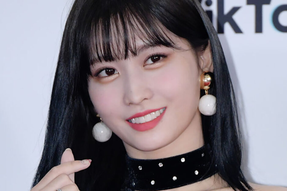 TWICEモモ乳首ポロリ