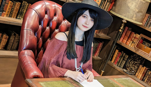 クリムゾン先生　素顔公開　漫画家　カップ数は？