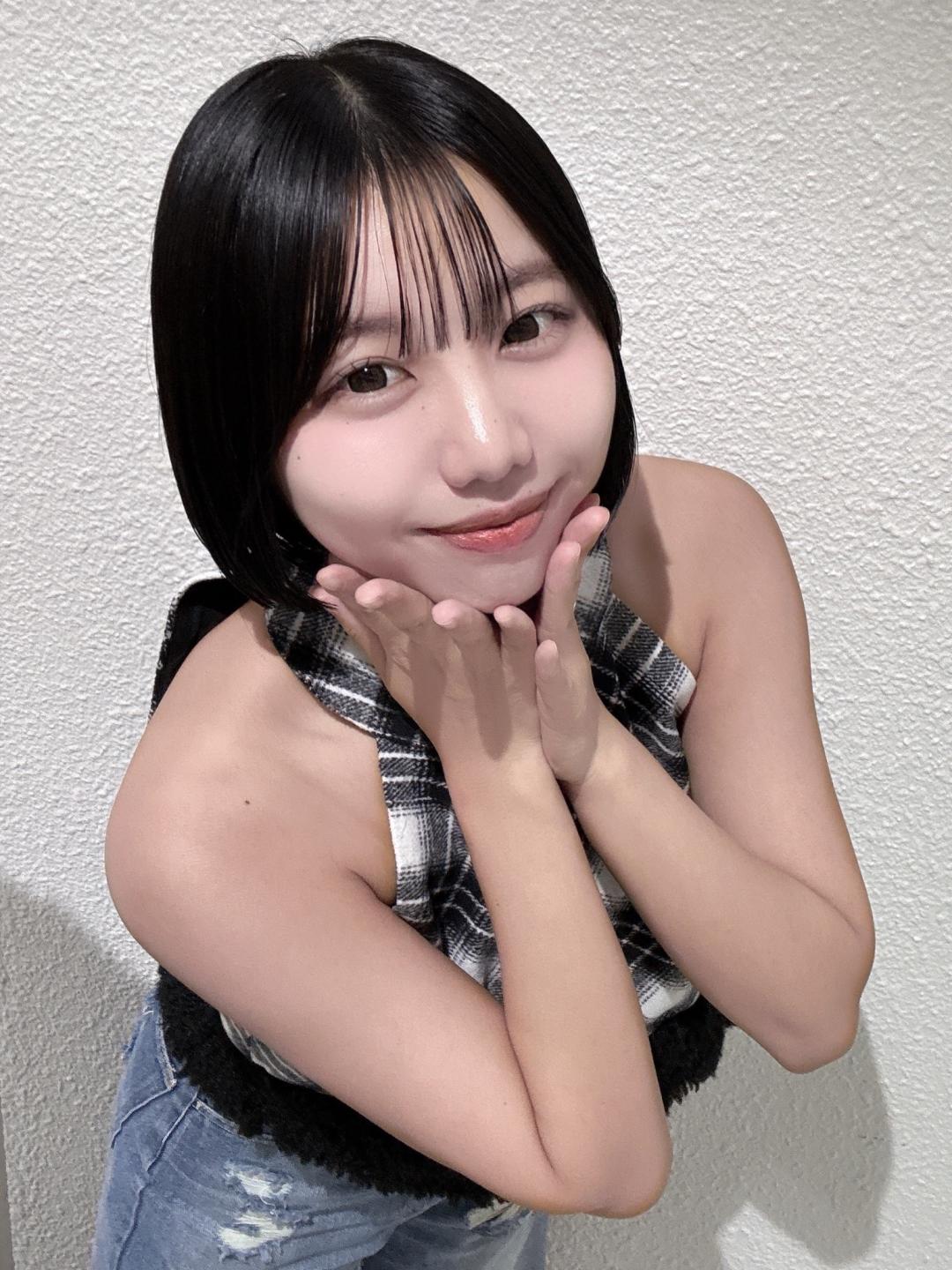 浜辺やよい 流出　乳首　おっぱい　エロ画像