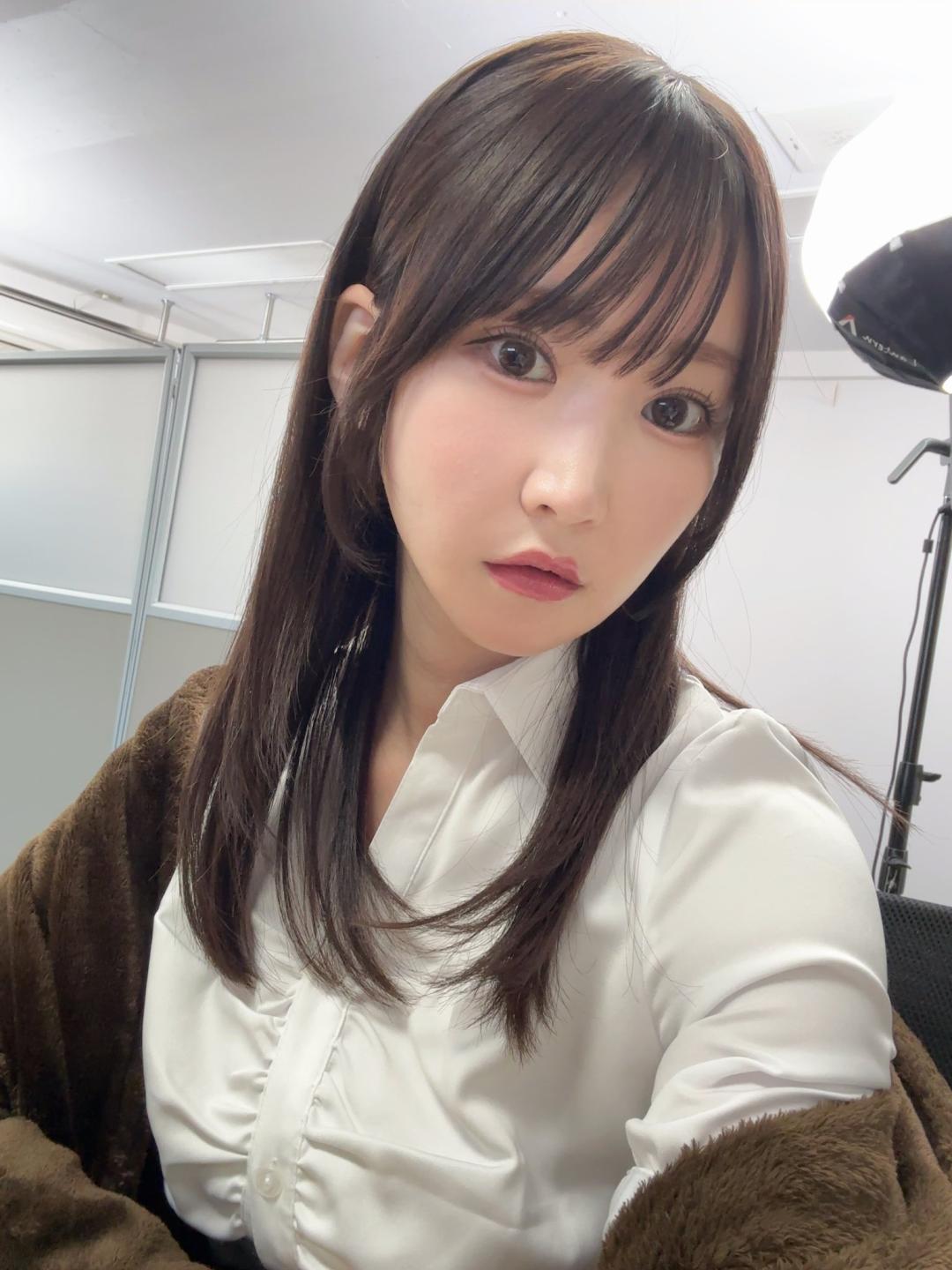 依本しおり 流出　乳首　おっぱい　エロ画像